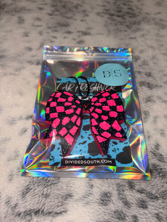 Checkered Bow Freshie